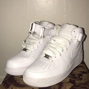White Nike Air forces US women 10.5 men’s 9